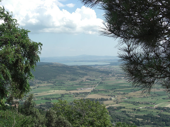 Doorkijk naar Lago Trasimeno