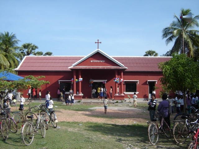 [church front[5].jpg]