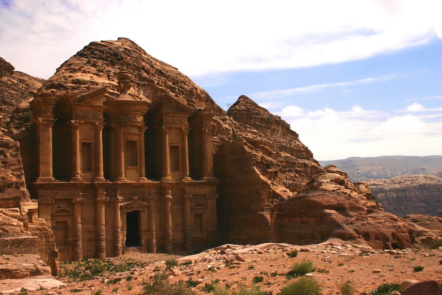 Petra Yared desktop Wallpapers