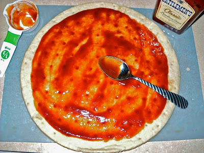 BBQ pizza crust