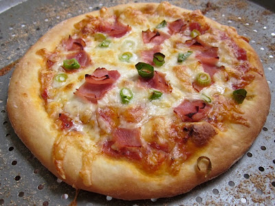 baked pizza