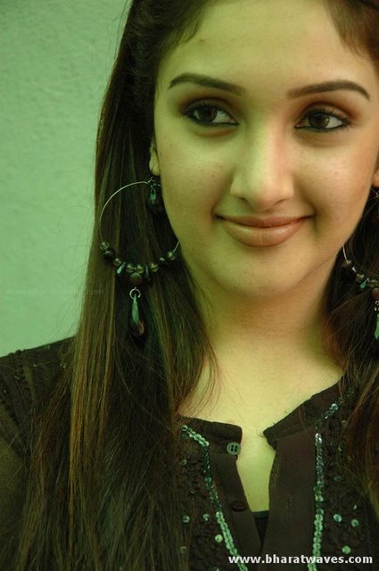 south indian stars photographs<br />
south indian stars photographs<br />