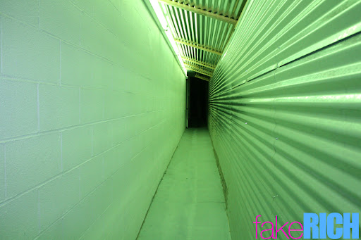 I want to throw my next party in here !