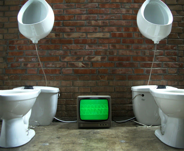http://lh6.ggpht.com/_Ow2N3m6BQ7E/SLVRbzDZIYI/AAAAAAAAFIg/b0eGiU2fMaY/s640/puss1.jpg