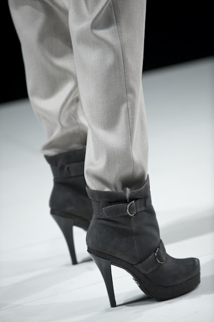 Tetyana ZEMSKOVA / Olena VOROZHBIT, UFW, autumn-winter 2010-11 Photographer Serge Chernikov
