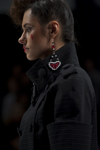Anastasiya Zaiceva, UFW, fall/winter 2010-11 Photographer Serge Chernikov