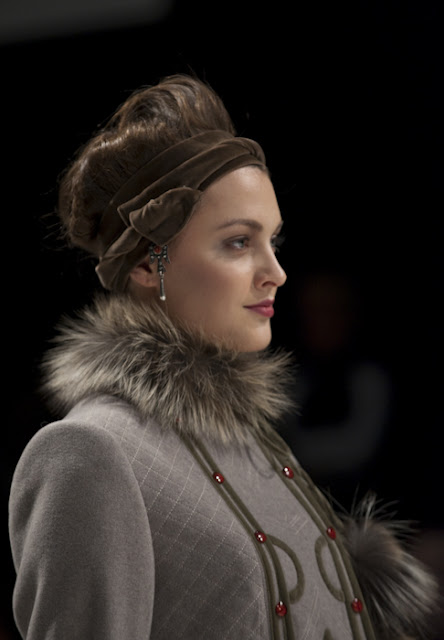 Lyudmila Sivceva-Klymuk, UFW, fall/winter 2010-11 Photographer Serge Chernikov