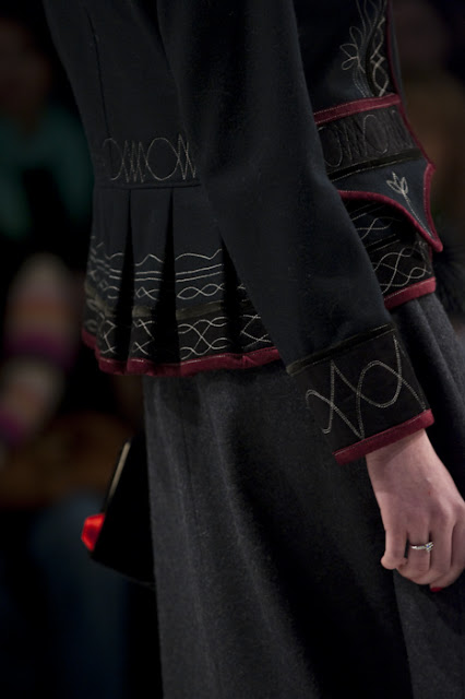 Lyudmila Sivceva-Klymuk, UFW, fall/winter 2010-11 Photographer Serge Chernikov