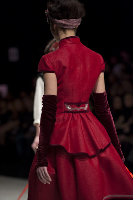Lyudmila Sivceva-Klymuk, UFW, fall/winter 2010-11 Photographer Serge Chernikov