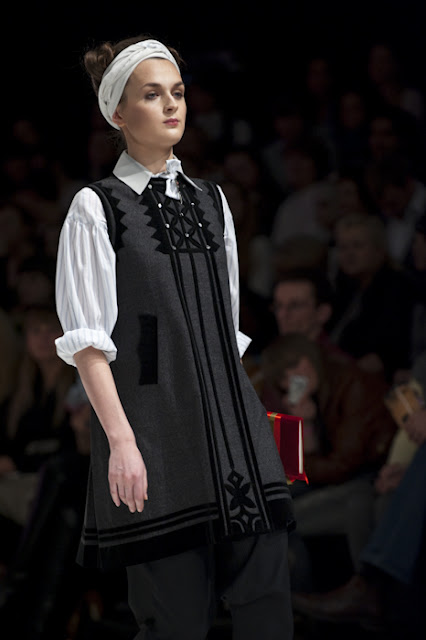Lyudmila Sivceva-Klymuk, UFW, fall/winter 2010-11 Photographer Serge Chernikov