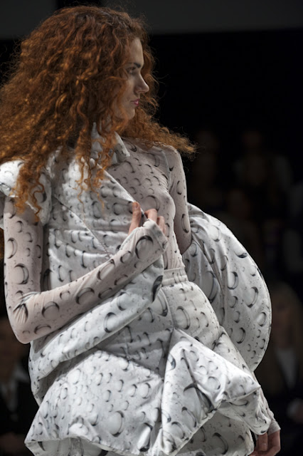 Larisa LOBANOVA, UFW, fall/winter 2010-11 Photographer Serge Chernikov