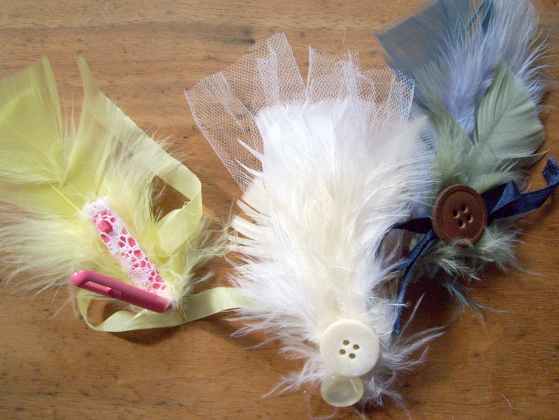 feather fascinator hair clip how to tutorial:end