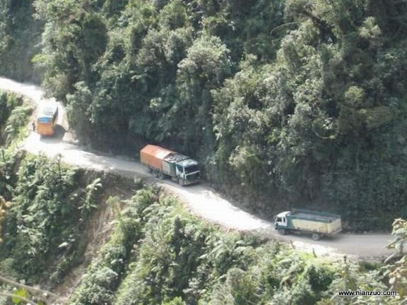 充满陷阱的死亡之路 路人@行者