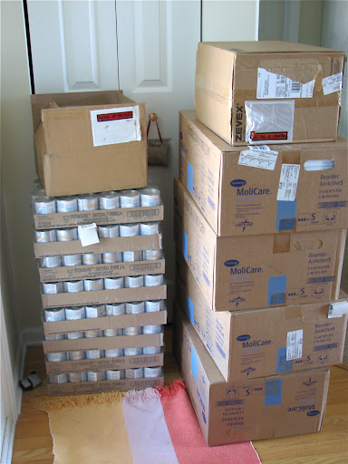 amoxicillin white stools