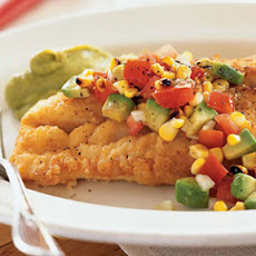 Pescado con Aguacate Enchipotlado (Fish with Chipotle Avocado)