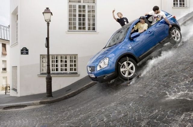 blue car crash