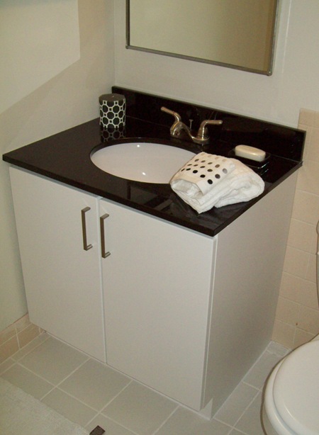 Devon%20white%20full%20height%20door%20vanity%20with%20granite%20top
