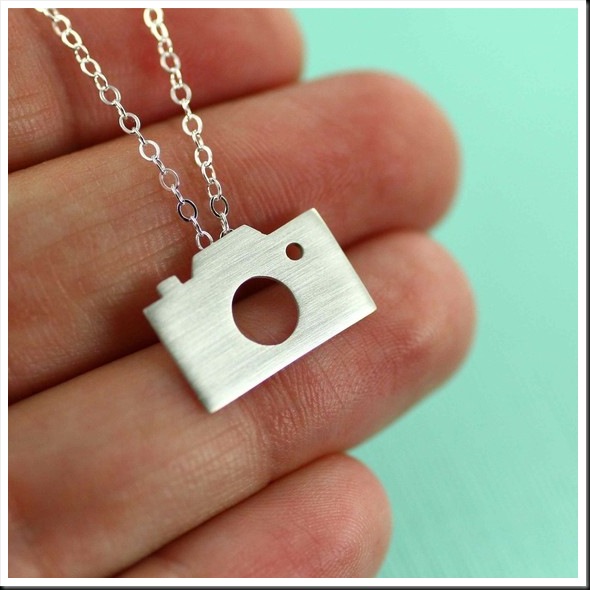 camera necklace