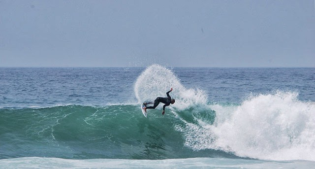 [Surf Ericeira Abril 2010 04[4].jpg]