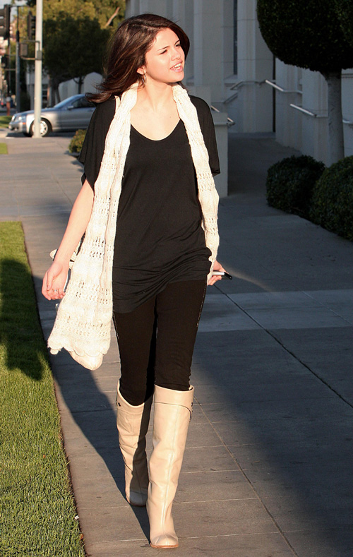 Selena Gomez: Compras Navideñas con Mami Mandy