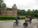 http://lh6.ggpht.com/_Q-b3D5rJSGo/TCBh0Cpt1oI/AAAAAAAADmA/cVyPDHazMrA/V%C3%A9loTourdeBruxelles%20018.jpg