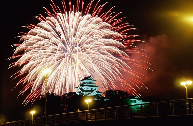 [fireworks-displaykaratsu-castlesaga[4].jpg]