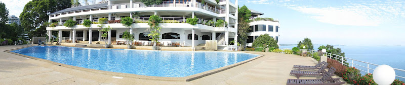 Communal pool with panoramic views of the ocean Communal pool with panoramic views of the ocean