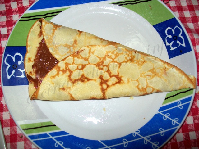 [crepes nutella12[5].jpg]
