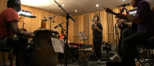 Keri Hilson's Radio 1 live lounge sessions: Energy & Supernova Keri Hilson's Radio 1 live lounge sessions: Energy & Supernova