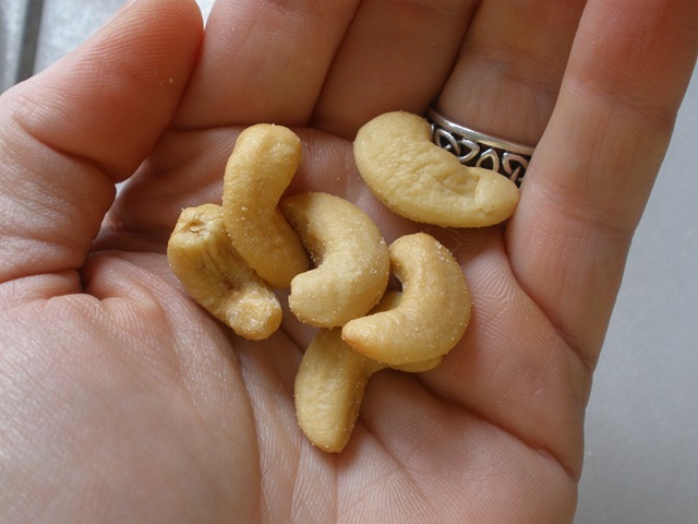 [cashews[3].jpg]