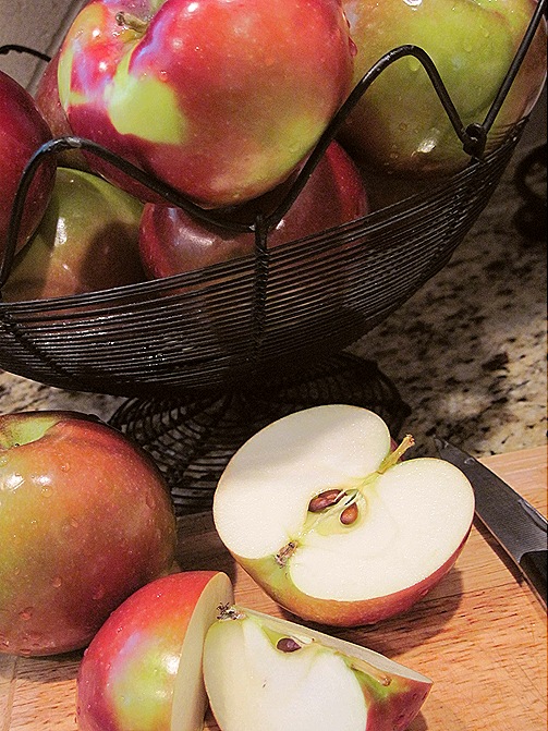 [apples15.jpg]