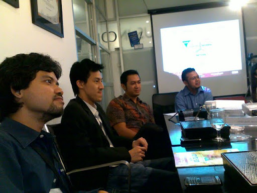 @warihnyaXL @adarwis @andjrot