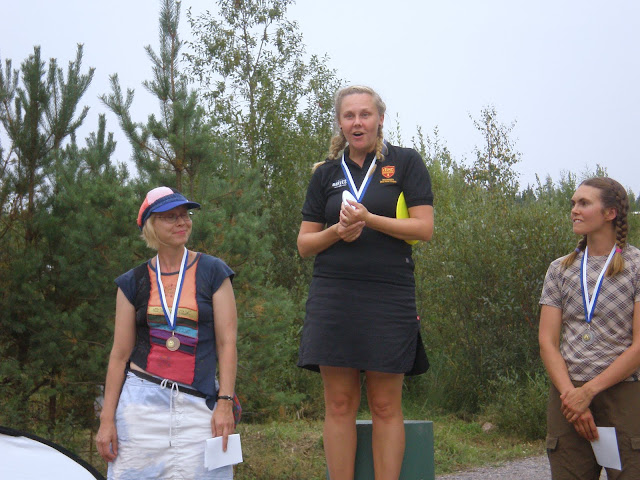 Anne Matilainen kultamitali kaulassa