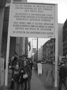 Checkpoint Charlie (14)_jpg.jpg