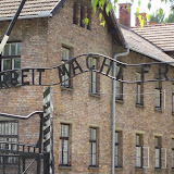 Auschwitz & Nurnberg