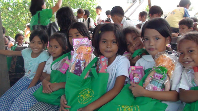 Tuloy-ang-Pasko-ng-mga-bata-2009