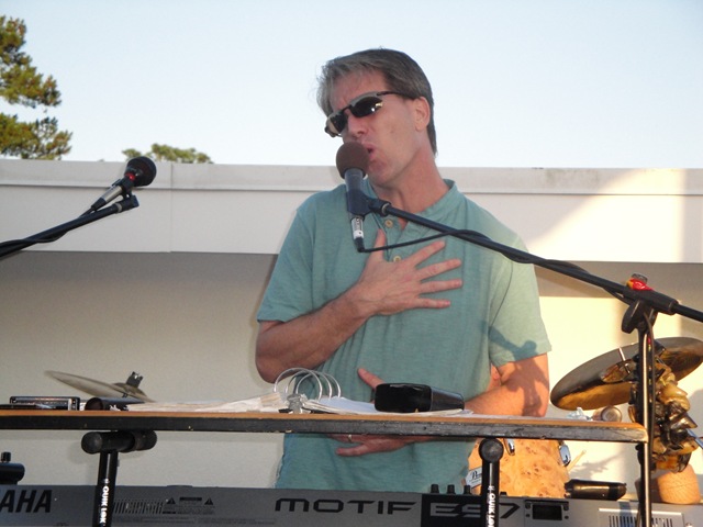 [May 2010 & Sunset gig 009[6].jpg]