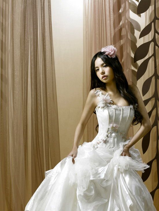 Min Hyo Rin (민효린) Wedding Dress Photoshoot