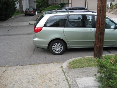 Parking.jpg Parking.jpg