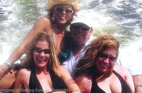 [Florida - Pauly and the Girls on Boat[3].jpg]