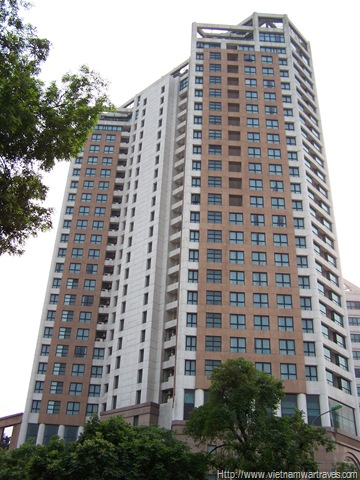[HanoiHilton(HoaLoPrison) (2)[3].jpg]