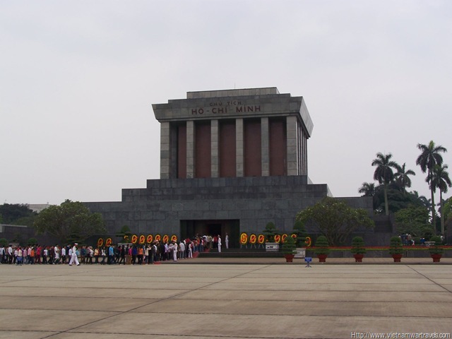 [Hanoi Ho Chi Minh Mausoleum (10)[2].jpg]