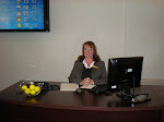Naperville Holiday Inn Select concierge desk