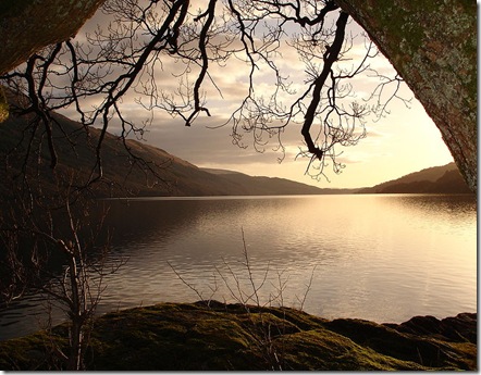 800px-View_of_loch_lomond 800px-View_of_loch_lomond