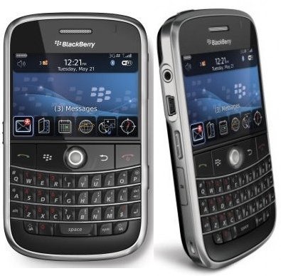 [Blackberry Saves Man from a 700-Feet Fall[5].jpg]