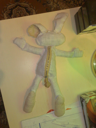 12122010305.jpg