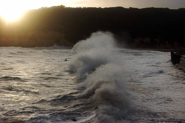 [Big Sea - Port Campbell Bay 88 - ps[3].jpg]