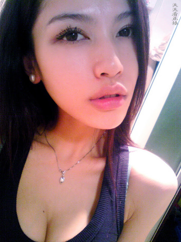 รูปภาพ สาวเซ็กซี่ แนวทางบ้าน หมวยโพสท่าสุดซี๊ด