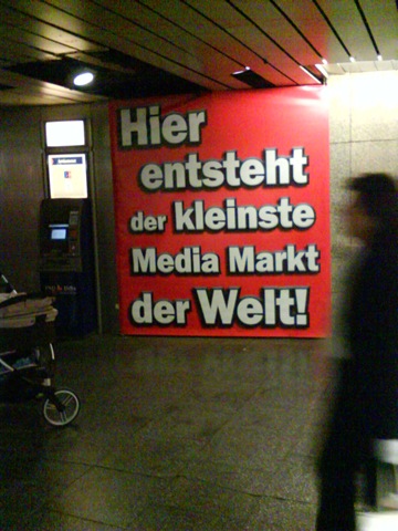 Der kleinste Media Markt der Welt.