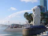 The famous Merlion fountain in Singapore!